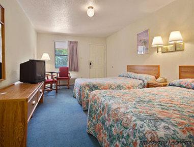 Knights Inn Houston Hobby Airport Room photo